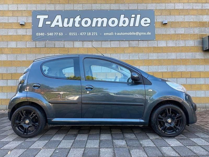 Grau Gebraucht 2007 Citroën C1 Style Kleinwagen | 3.999 € (Etwas zu teuer) - Bild 1/3
