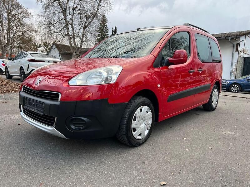 Gebraucht Peugeot Partner Tepee Active 98 PS (72 kW) 2012 Rot Van / Kleinbus