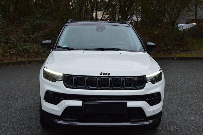 Gebraucht Jeep Compass 131 PS (96 kW) 2023 Weiß SUV