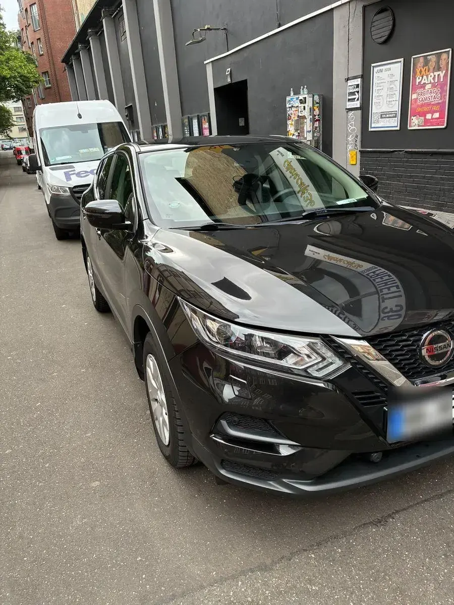 Gebraucht Nissan Qashqai Acenta 116 PS (85 kW) 2019 Schwarz SUV