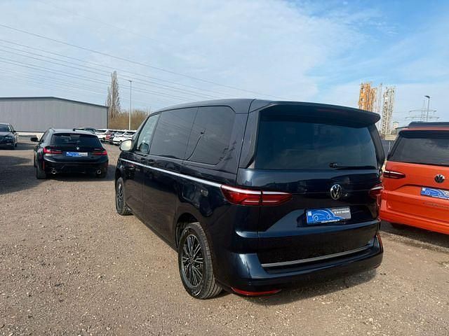 Gebraucht VW Multivan 150 PS (110 kW) 2024 Blaukeine angabe Van / Kleinbus