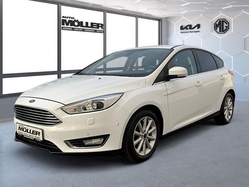 Gebraucht Ford Focus Titanium 125 PS (91 kW) 2017 Weiss Limousine