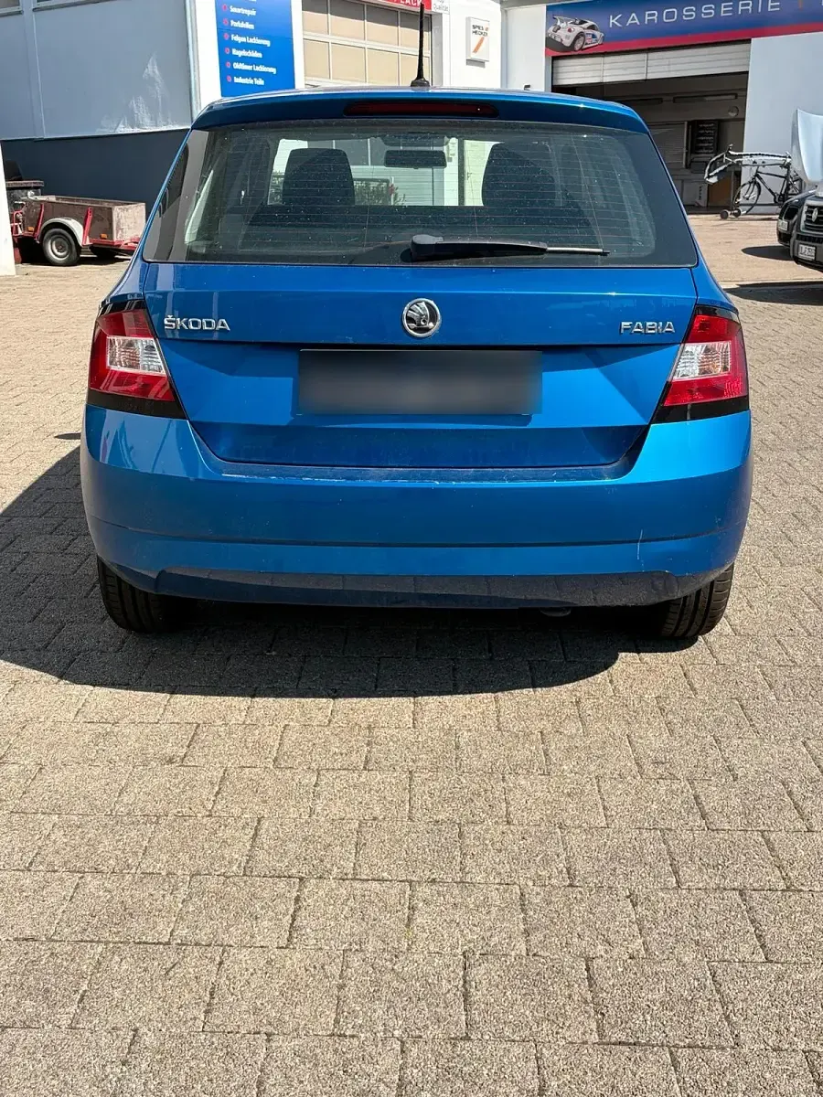 Gebraucht Skoda Fabia 95 PS (69 kW) 2017 Blau Kleinwagen