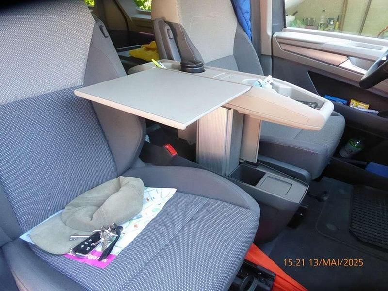 Gebraucht VW Multivan Edition 136 PS (100 kW) 2024 Grau Van