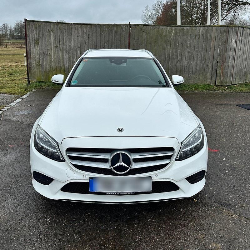 Gebraucht Mercedes C300e AMG 306 PS (225 kW) 2020 Weiß Limousine