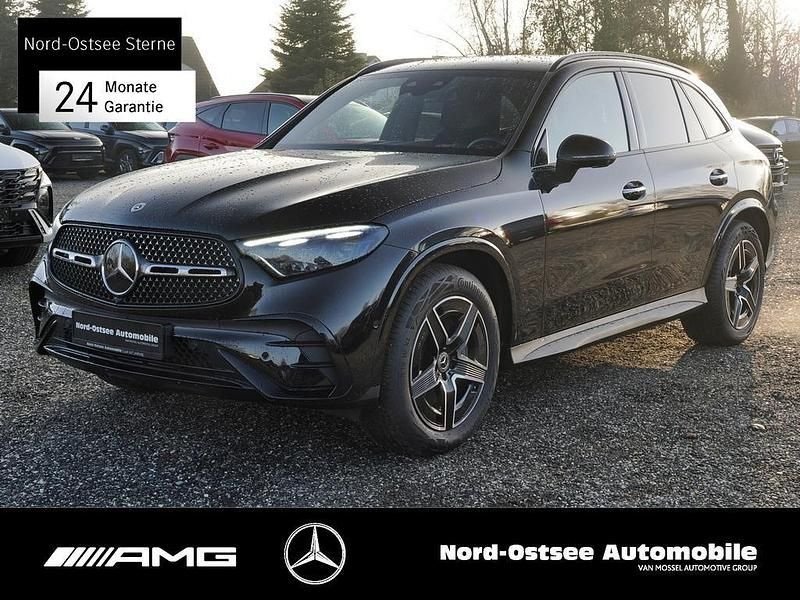 Metalliclack obsidianschwarz Gebraucht 2025 Mercedes GLC220 AMG line SUV | 57.890 € (Guter Preis) - Bild 1/4