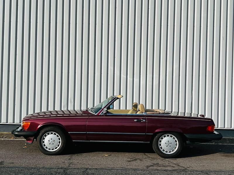 Gebraucht Mercedes 560 231 PS (169 kW) 1986 Rot Cabrio