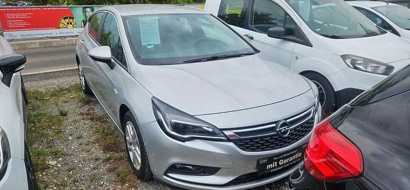 Gebraucht Opel Astra Edition 105 PS (77 kW) 2015 Silber Limousine