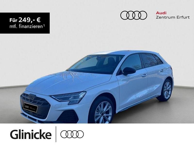 Weiß Gebraucht 2025 Audi A3 Sportback S-Line Kleinwagen | 36.970 € (Fairer Preis) - Bild 1/3