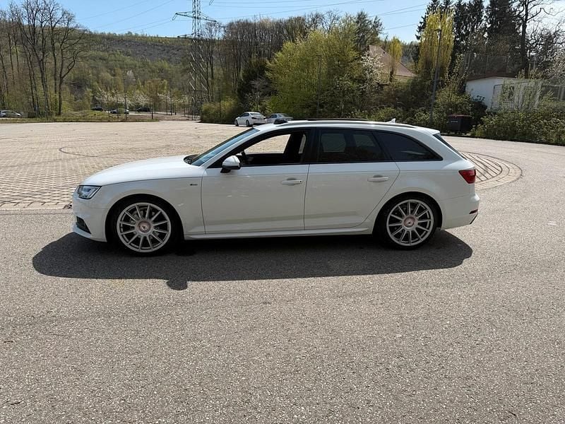 Używany Audi A4 Ambiente 190 KM (139 kW) 2016 Biały Kombi