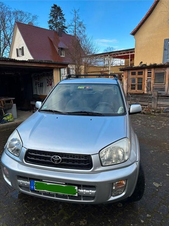 Gebraucht Toyota RAV4 150 PS (110 kW) 2000 Silber SUV