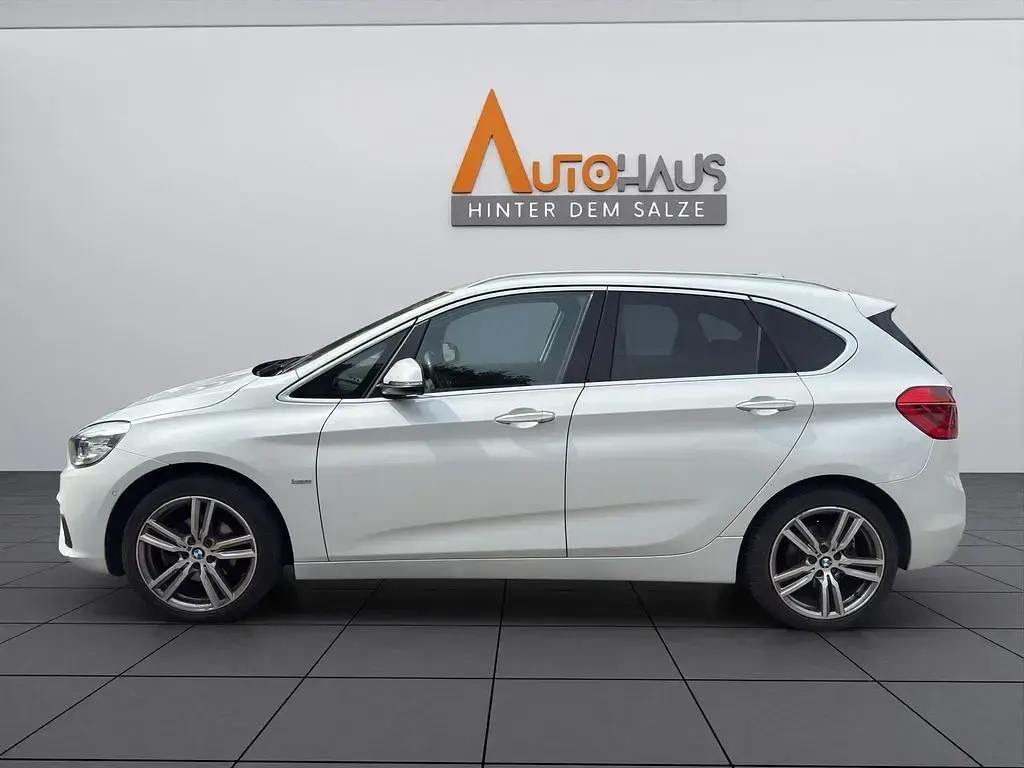 Gebraucht BMW 218 Luxury Line 150 PS (110 kW) 2016 Weiß Van / Kleinbus
