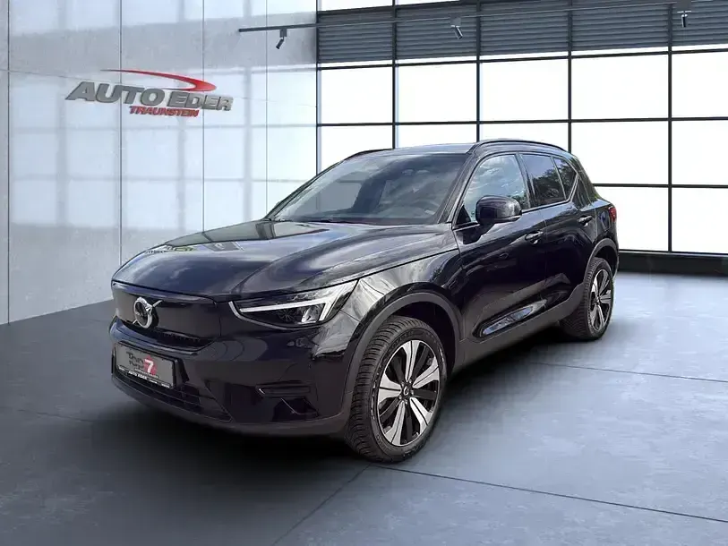 Gebraucht Volvo XC40 Plus 300 kW (408 PS) 2023 Onyx black (metallic) SUV