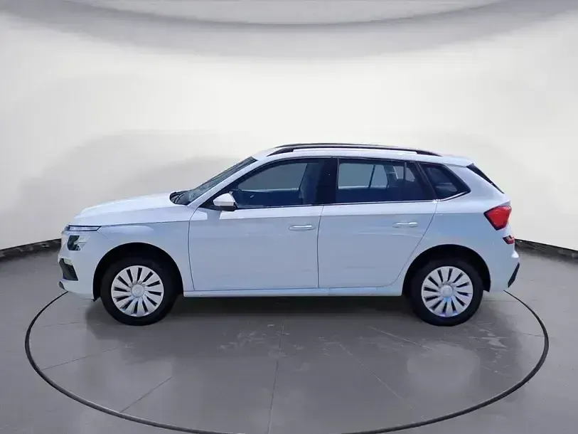 Gebraucht Skoda Kamiq Active 95 PS (69 kW) 2025 Moonweiß perleffekt SUV