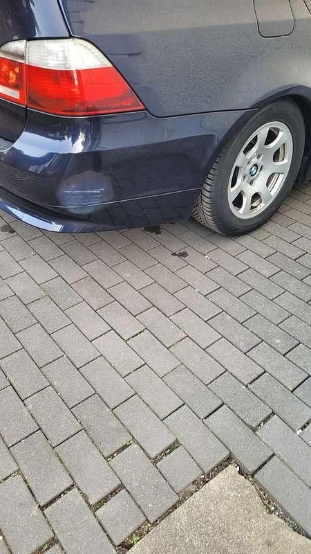 Gebraucht BMW 525 192 PS (141 kW) 2004 Blau Kombi