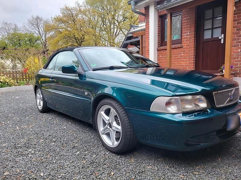 Gebraucht Volvo C70 163 PS (119 kW) 2001 Grün Cabrio