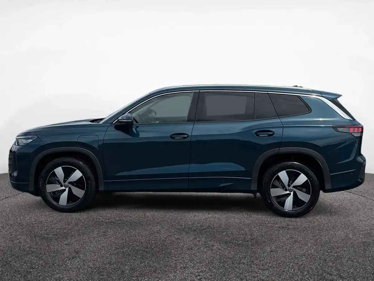 Neu VW Tayron Life 204 PS (150 kW) 2026 Nightshade blue SUV
