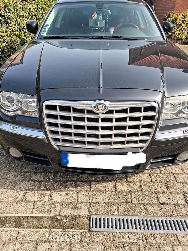 Gebraucht Chrysler 300C 218 PS (160 kW) 2010 Grau Limousine