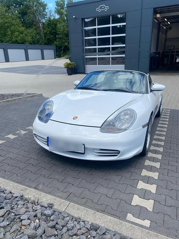 Weiß Gebraucht 2003 Porsche 986 Boxster Cabrio | 20.999 € (Fairer Preis) - Bild 1/4