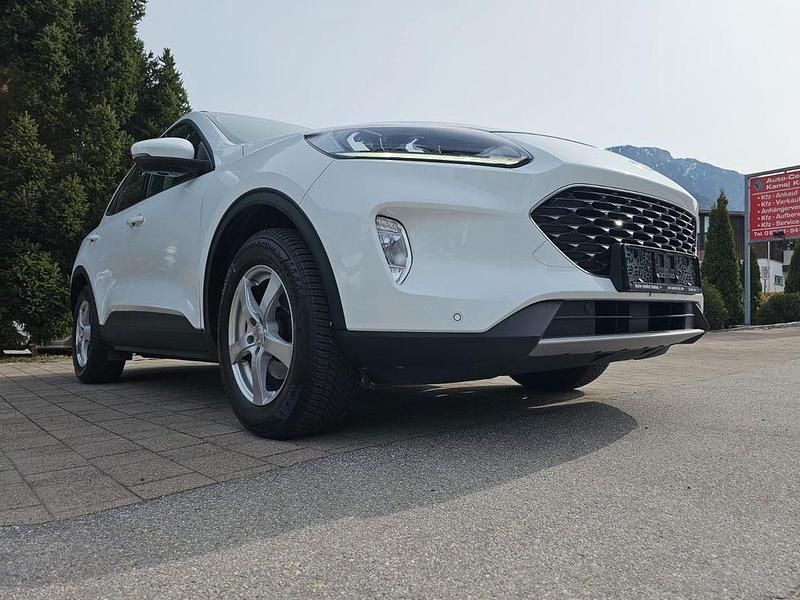 Gebraucht Ford Kuga Cool & Connect 120 PS (88 kW) 2021 Weiß SUV