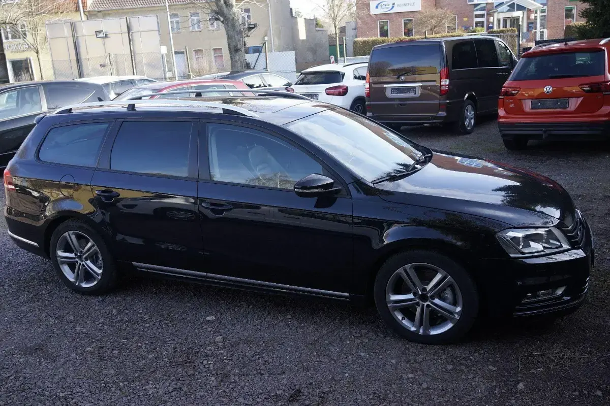 Używany VW Passat R-line 170 KM (125 kW) 2012 Czarny Sedan/Limuzyna