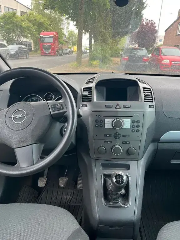 Gebraucht Opel Zafira 105 PS (77 kW) 2006 Van / Kleinbus