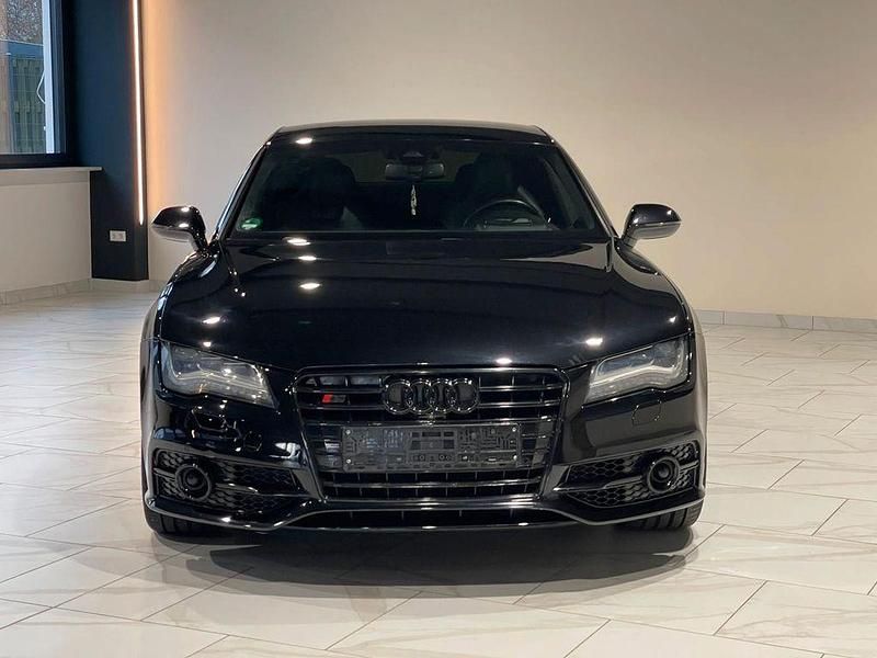 Schwarz Gebraucht 2012 Audi S7 Ambiente Kleinwagen | 27.399 € - Bild 1/4