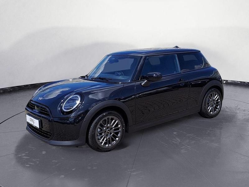 Schwarz Gebraucht 2025 Mini Cooper Classic Kleinwagen | 28.990 € (Etwas zu teuer) - Bild 1/4