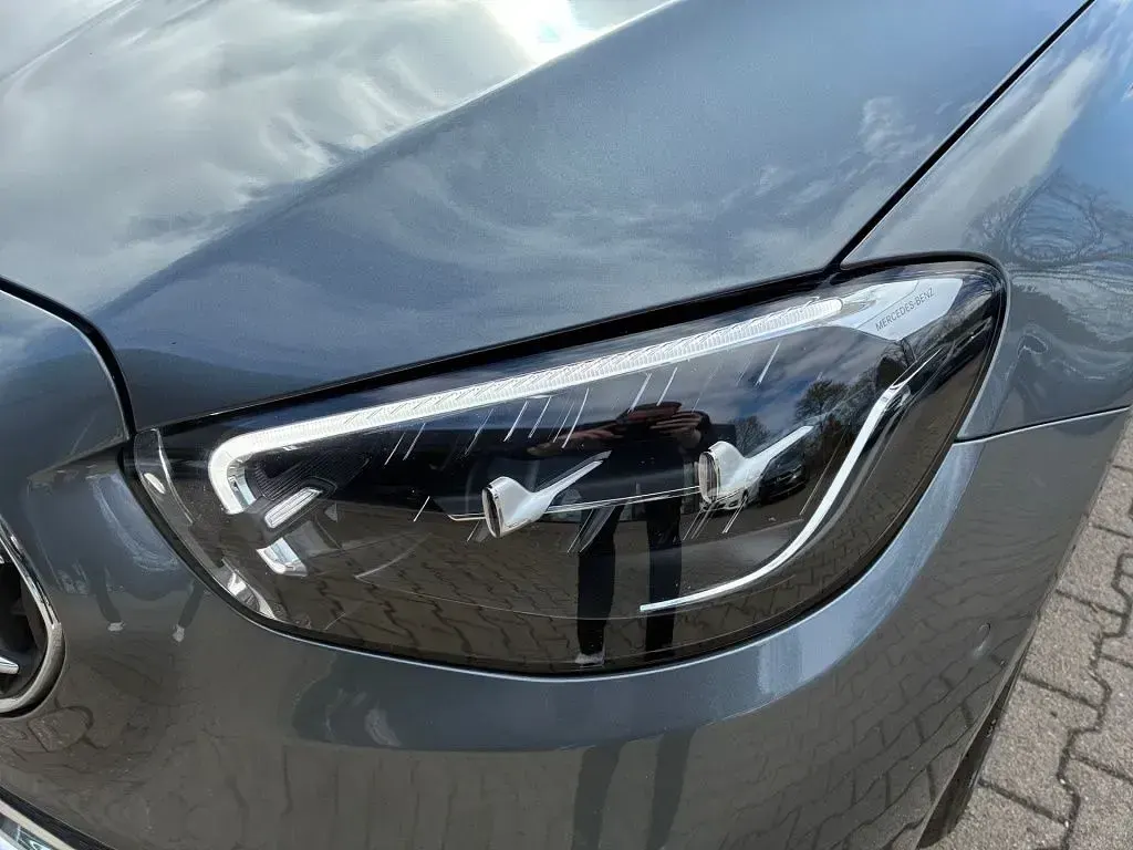 Gebraucht Mercedes E400 330 PS (242 kW) 2023 Grau Limousine