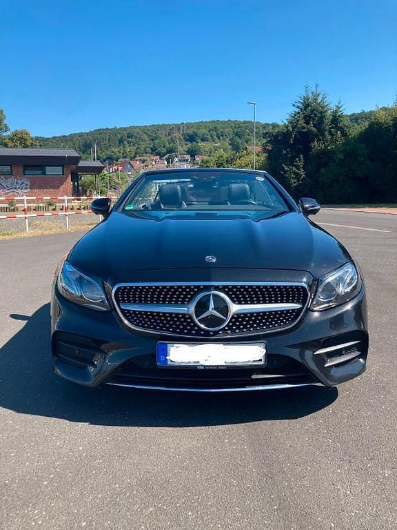 Gebraucht Mercedes E400 AMG line 333 PS (244 kW) 2017 Schwarz Coupé