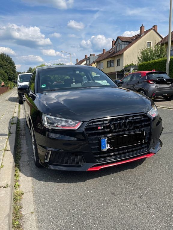 Schwarz Gebraucht 2016 Audi S1 Sportback Sport Kleinwagen | 18.490 € (Etwas zu teuer) - Bild 1/4