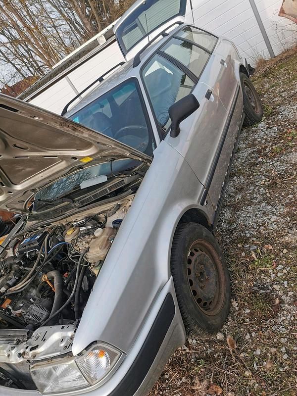 Gebraucht Audi 80 115 PS (84 kW) 1993 Silber Kombi