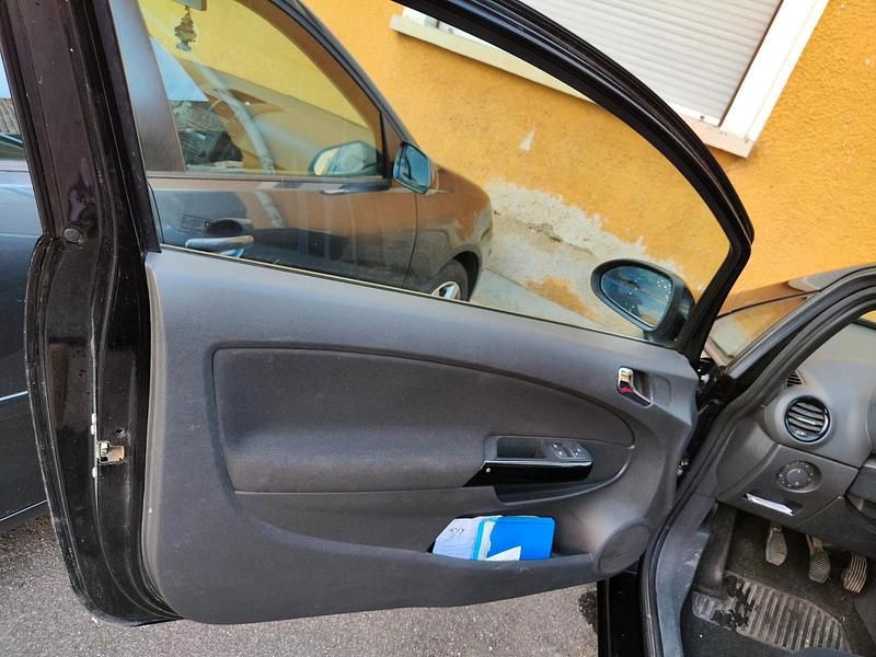 Gebraucht Opel Astra 60 PS (44 kW) 2008 Schwarz Kleinwagen