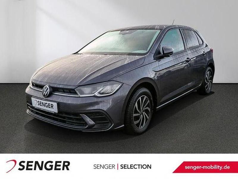 Grau Gebraucht 2022 VW Polo Life Kleinwagen | 17.880 € (Fairer Preis) - Bild 1/3