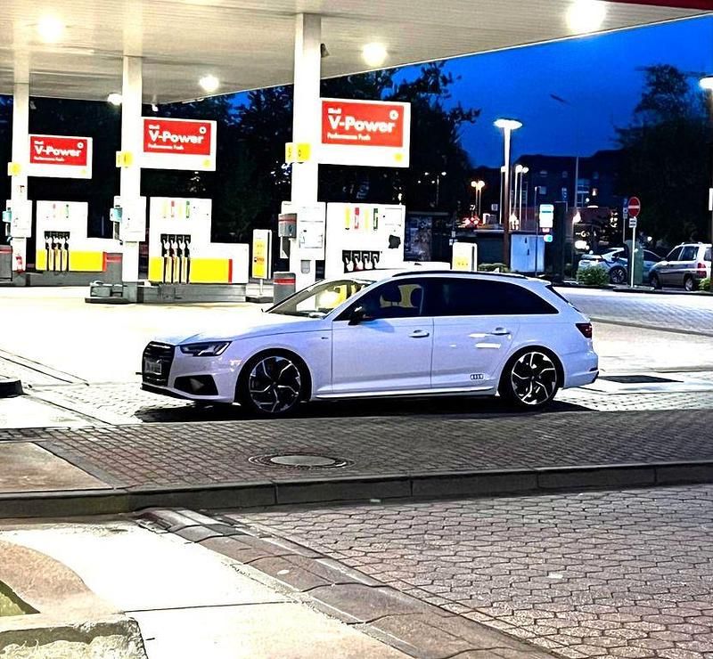 Gebraucht Audi A4 Ambiente 190 PS (139 kW) 2019 Weiß Kombi