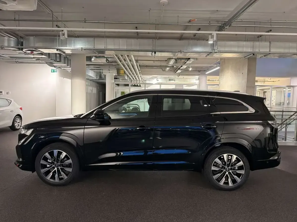 Neu Renault Espace Techno 200 PS (147 kW) 2026 Blackpearlschwarz SUV