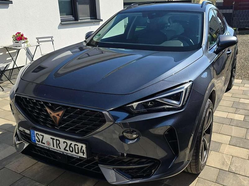 Grau Gebraucht 2024 Cupra Formentor SUV | 30.500 € (Fairer Preis) - Bild 1/4