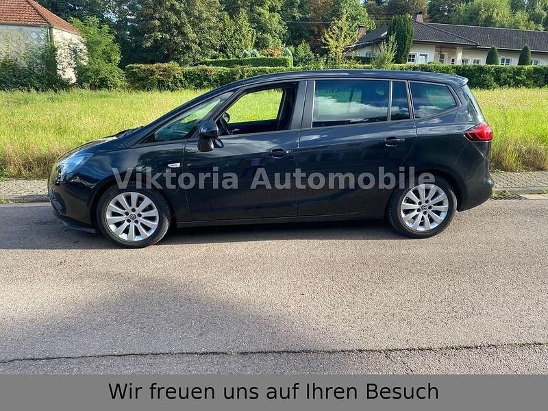 Schwarz Gebraucht 2015 Opel Zafira Tourer Van / Kleinbus | 7.450 € (Superpreis) - Bild 1/4