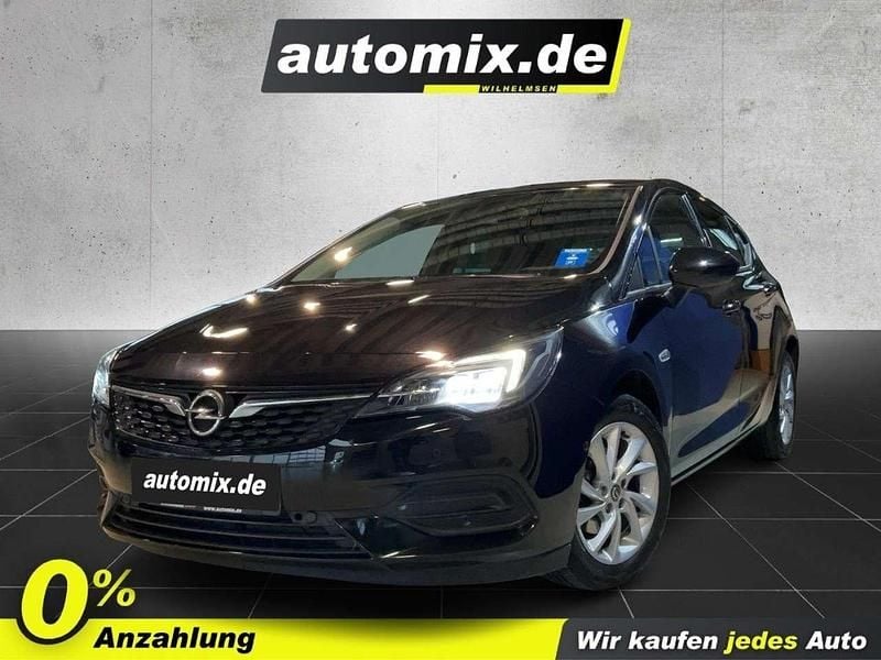 Onyx schwarz (metallic) Gebraucht 2021 Opel Astra Elegance Limousine | 17.800 € (Fairer Preis) - Bild 1/4