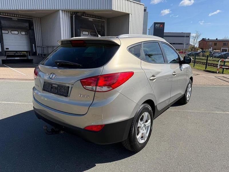 Gebraucht Hyundai ix35 Style 163 PS (119 kW) 2010 Silber SUV