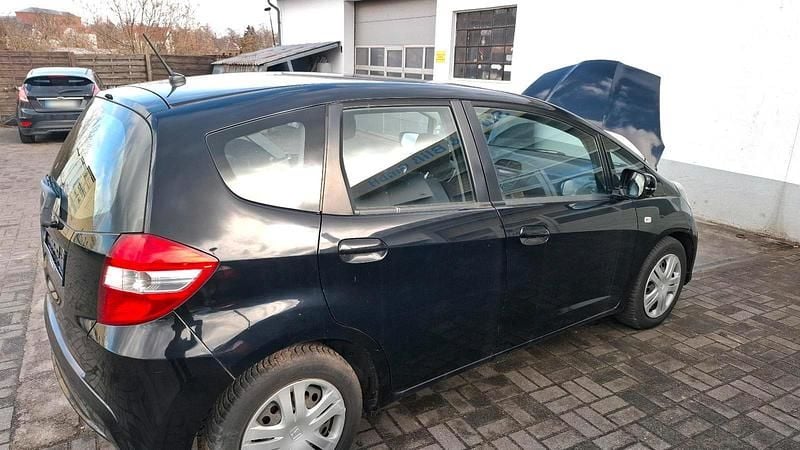 Gebraucht Honda Jazz 90 PS (66 kW) 2013 Schwarz Kleinwagen