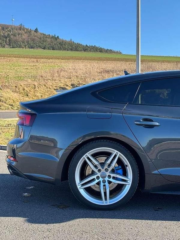 Gebraucht Audi A5 Sport 252 PS (185 kW) 2017 Grau Coupé