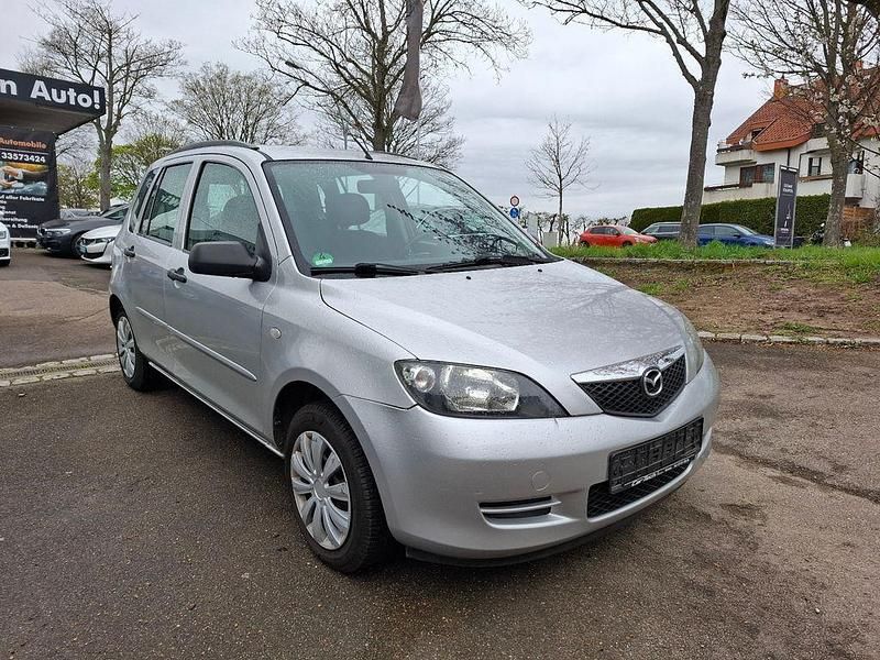 Gebraucht Mazda 2 Exclusive 80 PS (58 kW) 2003 Silber Kleinwagen
