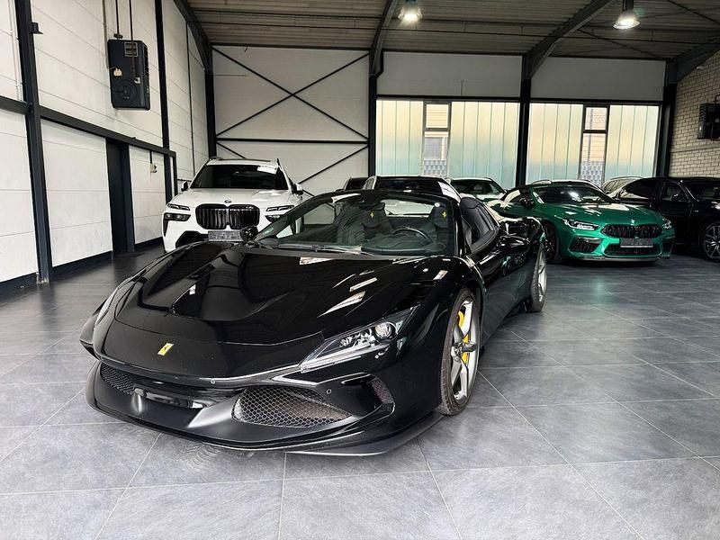 Schwarz Gebraucht 2021 Ferrari F8 Cabrio | 339.950 € (Fairer Preis) - Bild 1/4