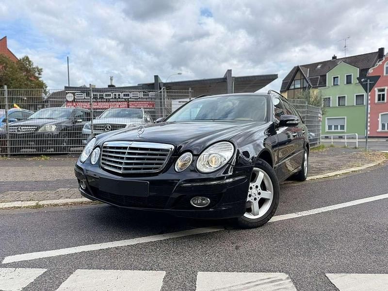 Schwarz Gebraucht 2007 Mercedes E280 Kombi | 3.990 € (Fairer Preis) - Bild 1/4