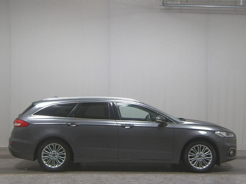 Grau Gebraucht 2020 Ford Mondeo Titanium Kombi | 13.780 € (Fairer Preis) - Bild 1/4