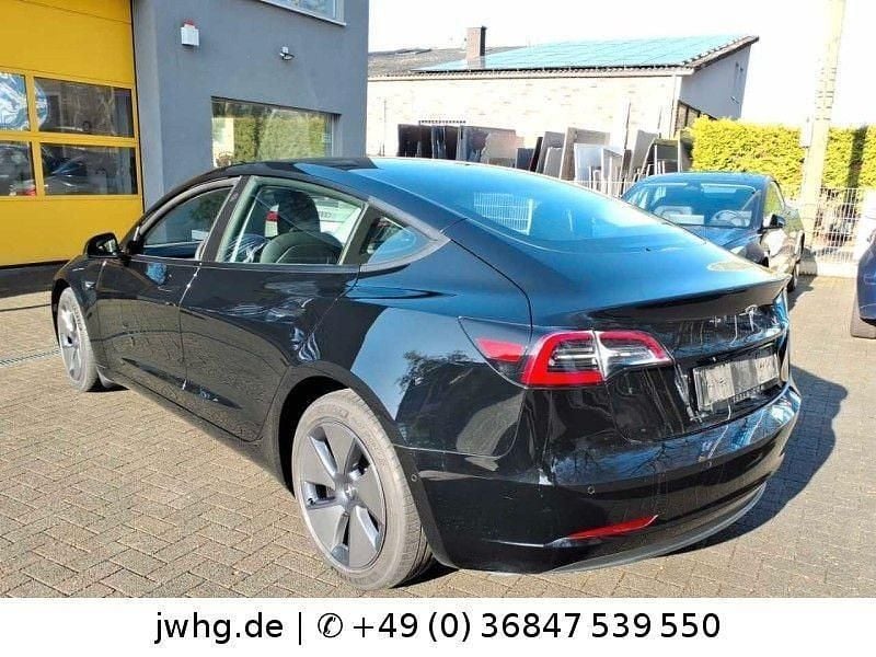 Gebraucht Tesla Model 3 239 kW (325 PS) 2022 Schwarz Limousine