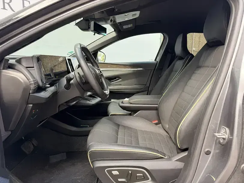 Gebraucht Renault Mégane Iconic 161 kW (220 PS) 2024 Grau kqg + schwarz gne Limousine