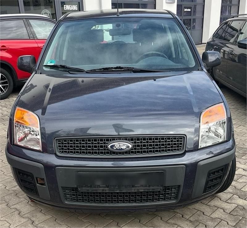 Grau Gebraucht 2010 Ford Fusion Viva Kleinwagen | 1.200 € (Superpreis) - Bild 1/4
