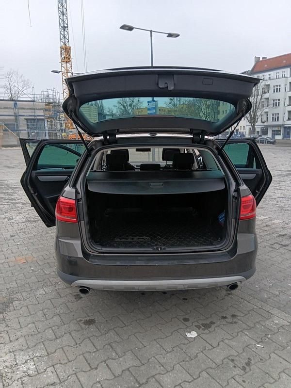 Gebraucht VW Passat 177 PS (130 kW) 2013 Braun Kombi